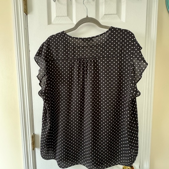 Chaus Black and White Ruffled Blouse - Picture 4 of 5